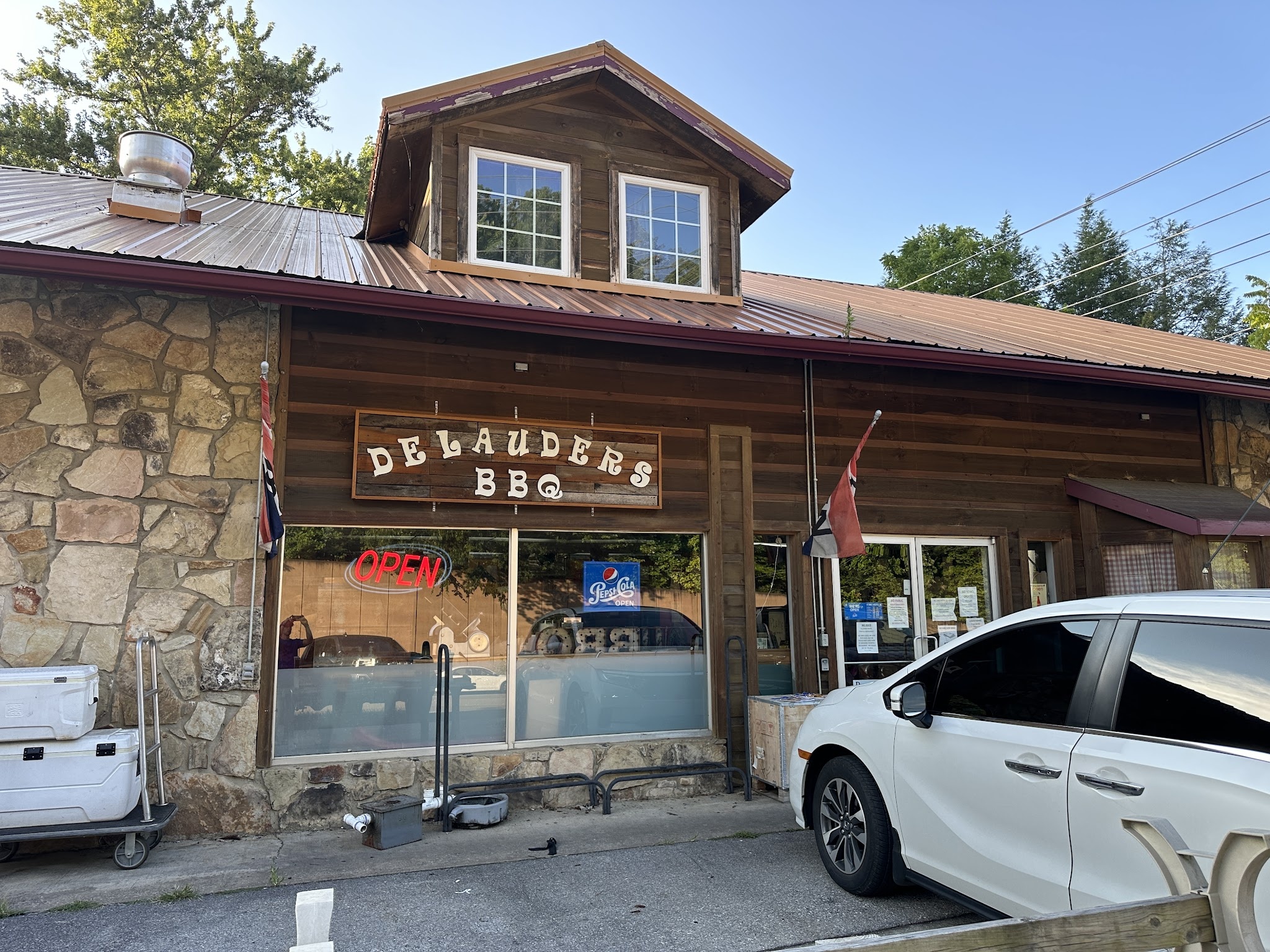 Delauder's BBQ
