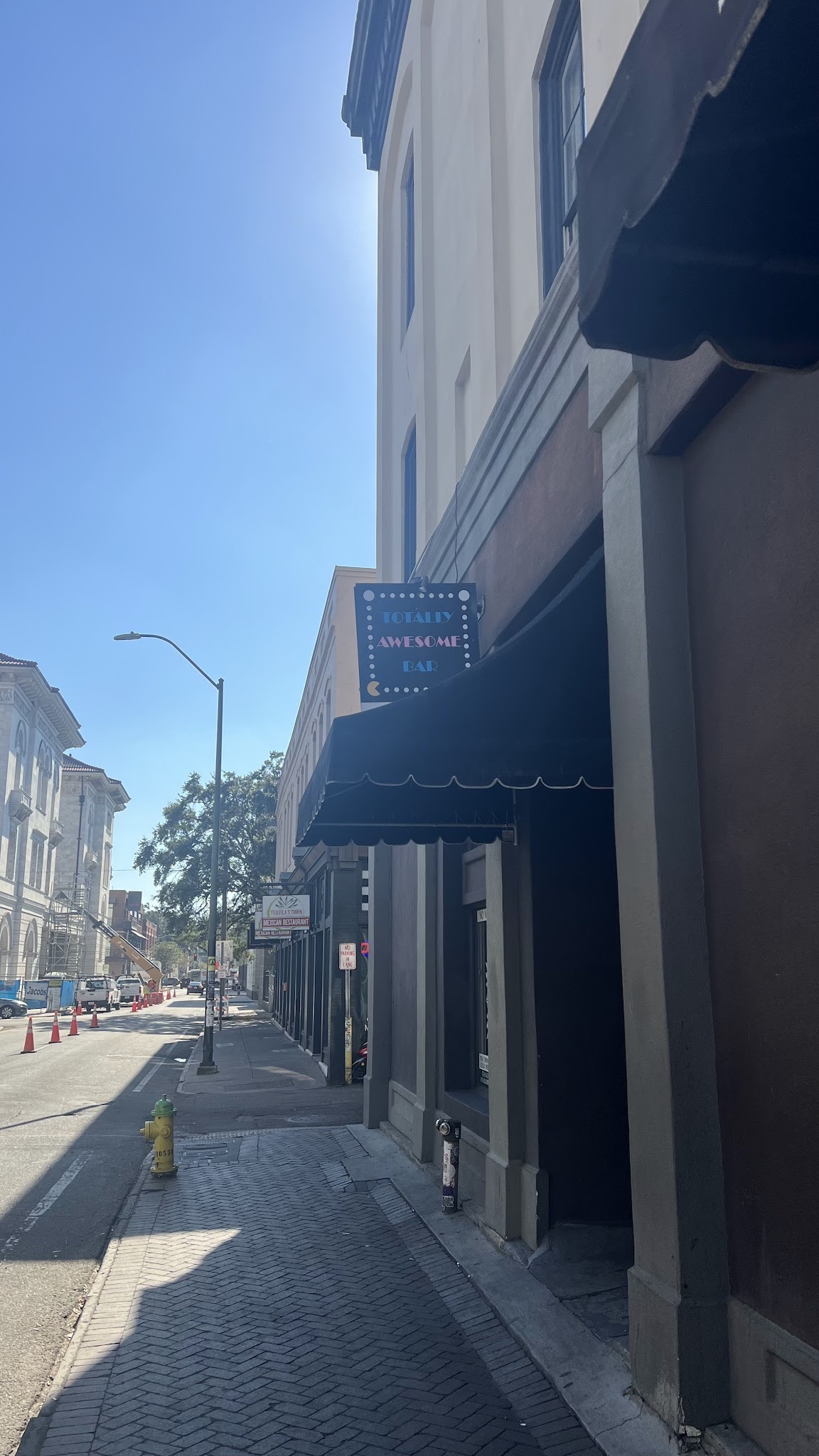Totally Awesome Bar